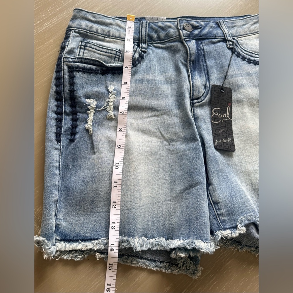 Earl Women's Blue Denim Shorts - Picture 10 of 10
